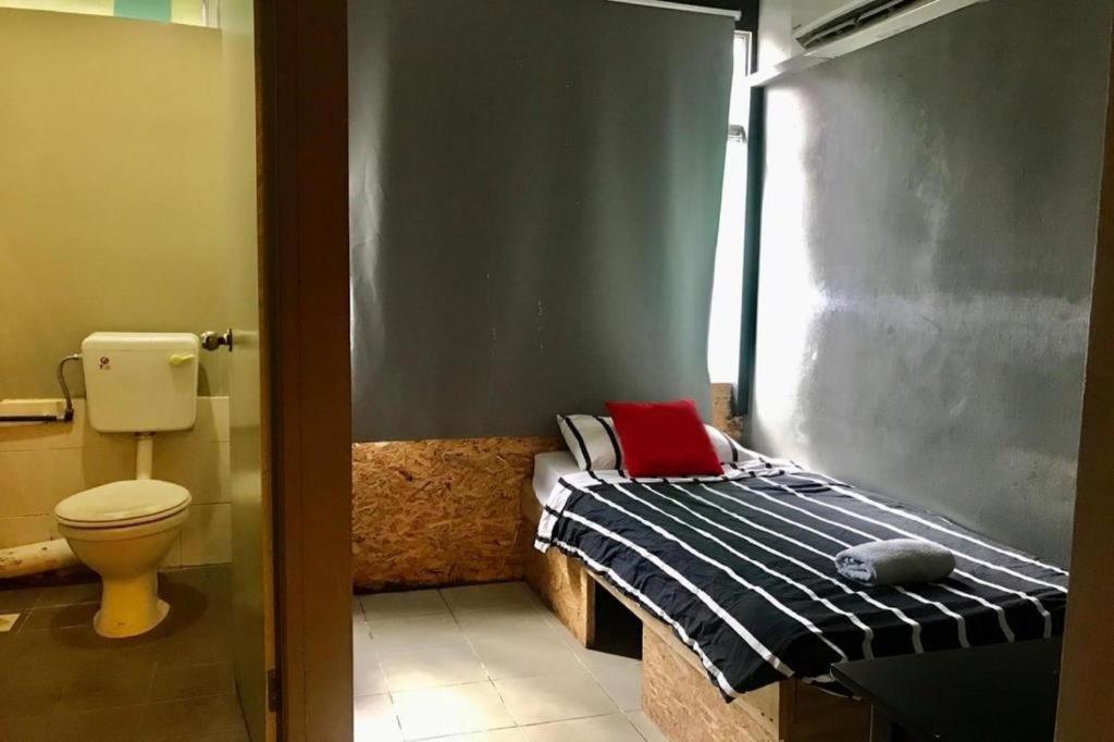 Koptel Budget Hotel Kuching Eksteriør billede